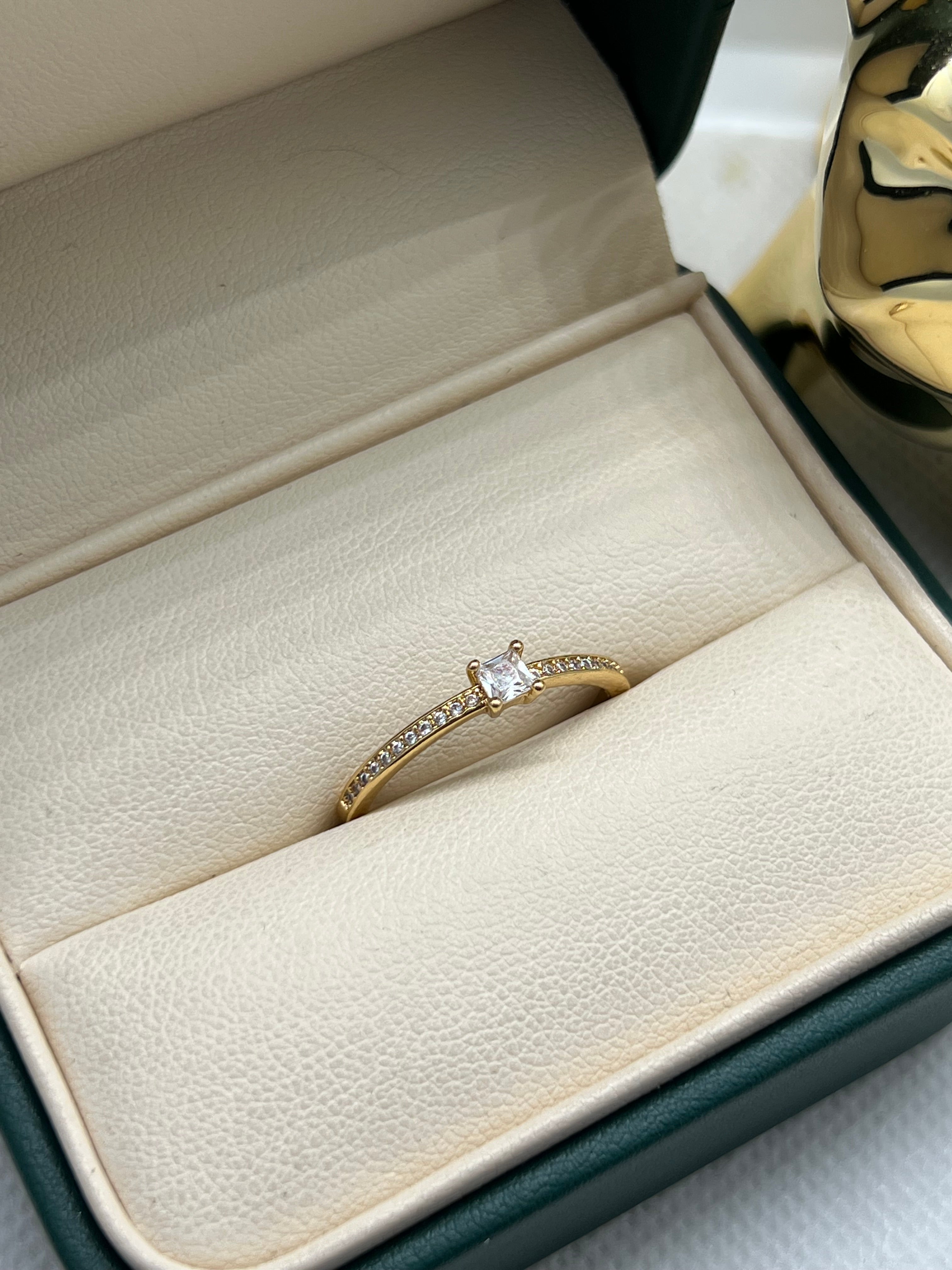 ANILLO CIRCON DIAMANTADO