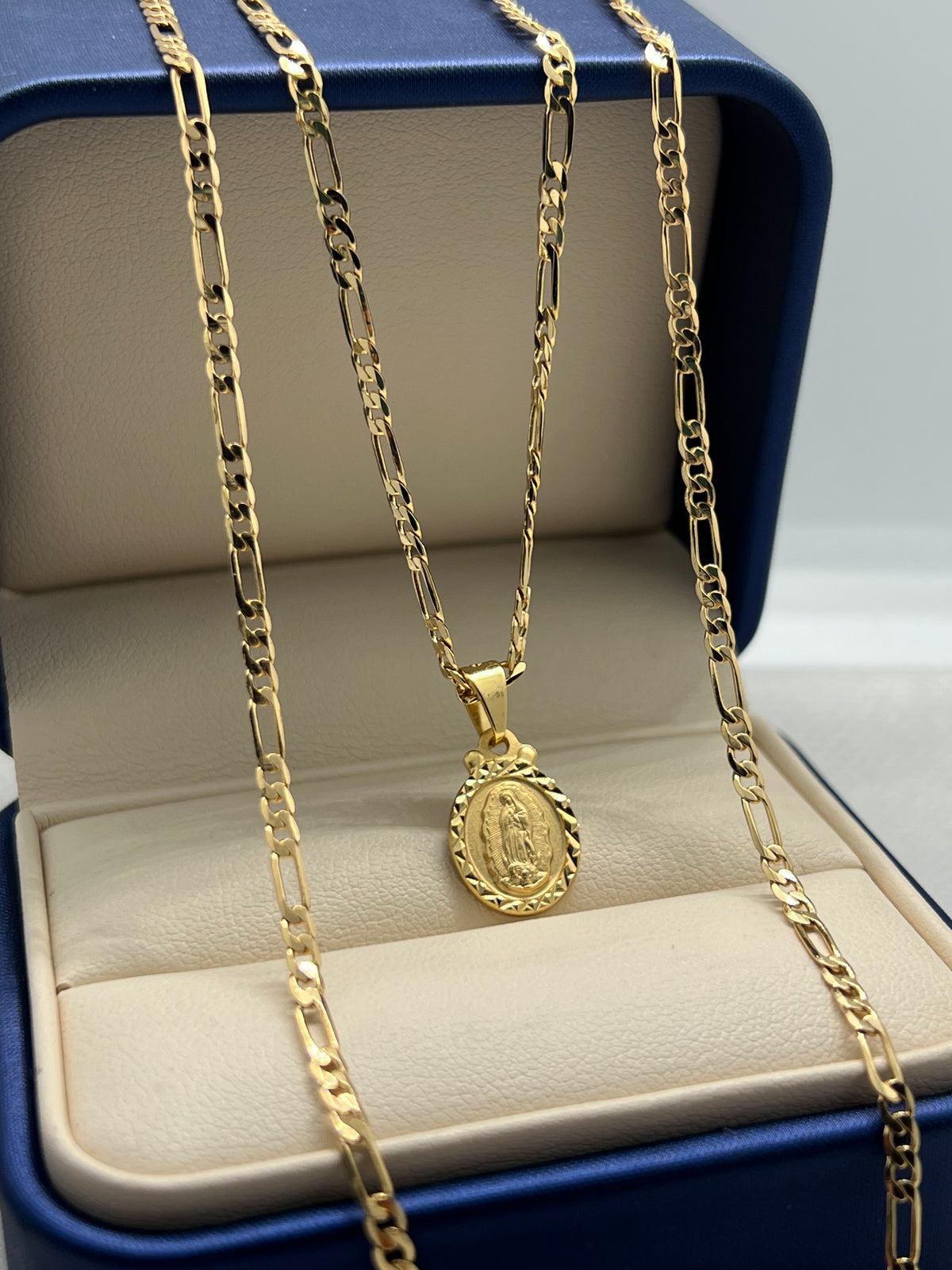CADENA CARTIER DE 60CM + DIJE GUADALUPE