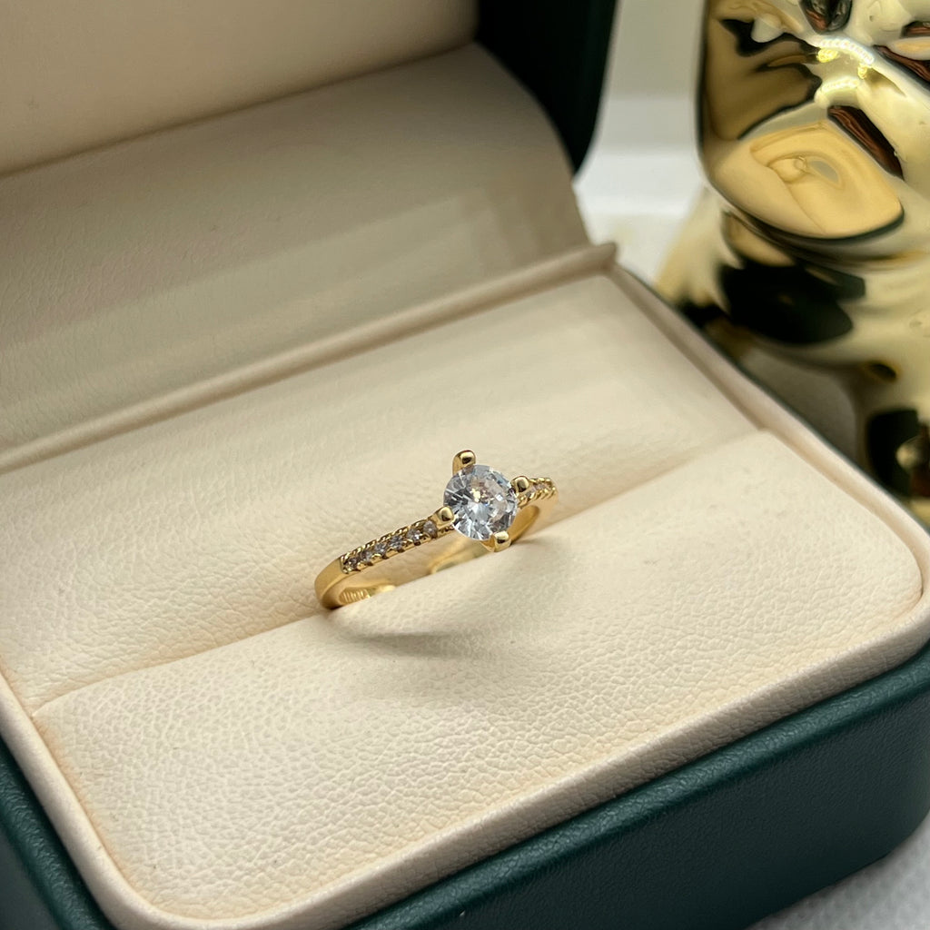 ANILLO TIPO DIAMANTE