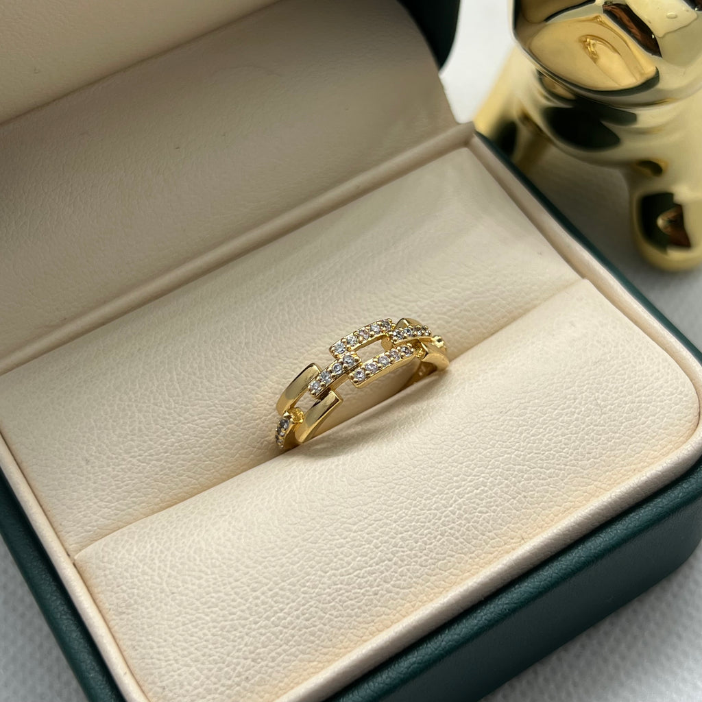 ANILLO CIRCON CUADRADO