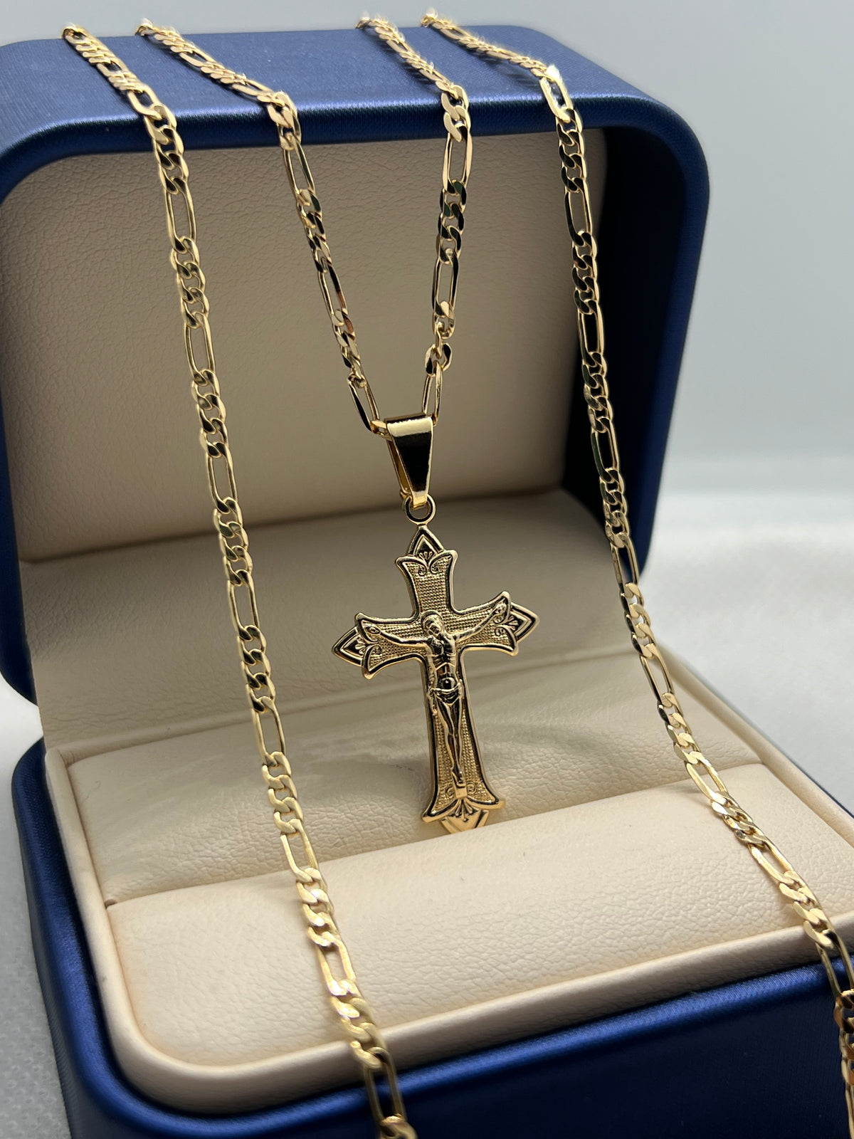 CADENA CARTIER DE 60CM + DIJE CRUZ CRISTO