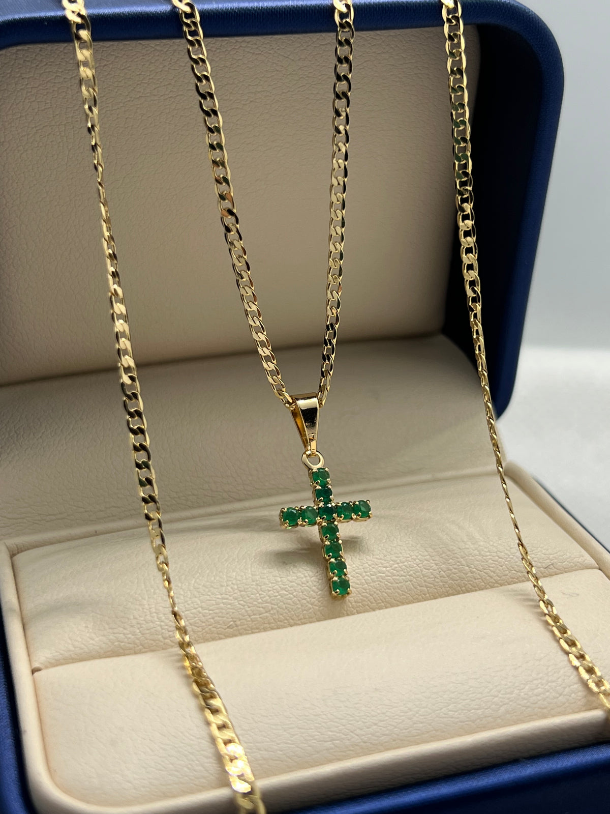 CADENA CUBANA DE 60CM + DIJE CRUZ VERDE
